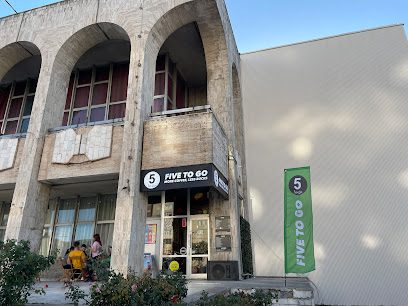 5 to go Casa de Cultură Bulevardul Alexandru Lăpușneanu 1