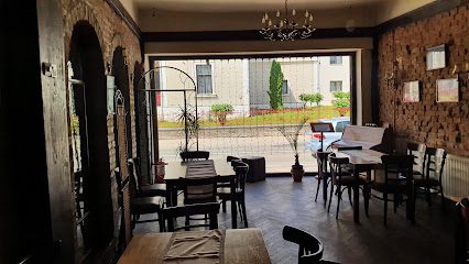 Art Club Strada Republicii 25A