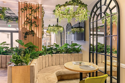 BISTRO DUKAT Strada Avram Iancu 6