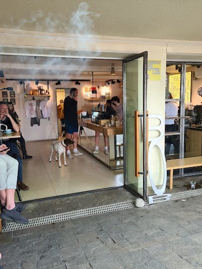 BOB Coffee Lab Piața Charles de Gaulle 3