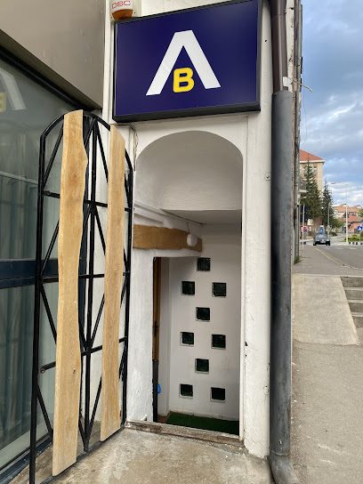 Biliard Strada Kőrösi Csoma Sándor 7
