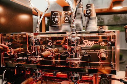 BlackCock coffee Str Vanatorilor nr 38