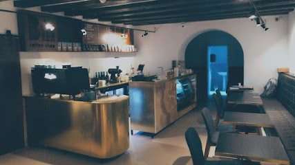 Book Coffee Shop Strada Sfântul Ioan 24