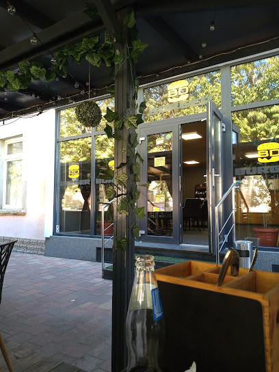 Burger District Str. Decebal 21