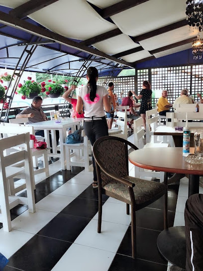 Cafe Bar Acropole Strada Nicolae Titulescu