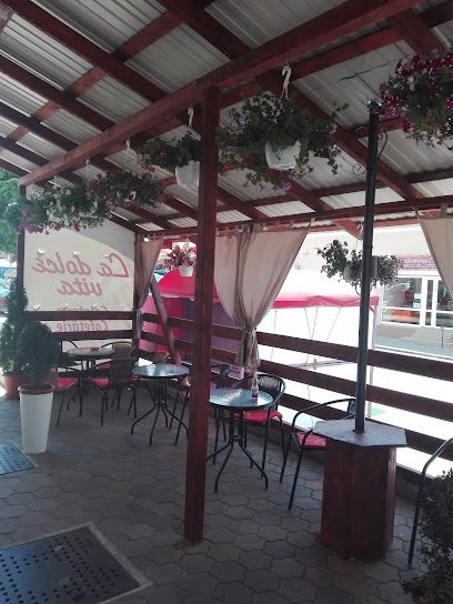 Cafe Bar Gelaterie La Dolce Vita Strada Mihai Eminescu 2