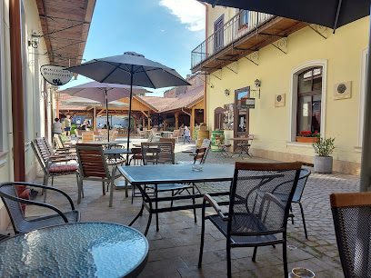 Cafe Jazz Piața Gábor Áron 4