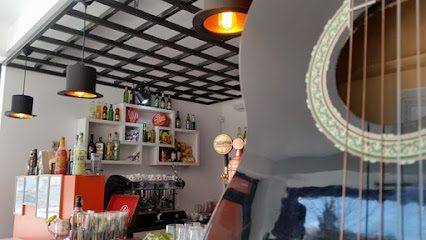 Cafenea 9 Strada Frații Buzești nr. 4A