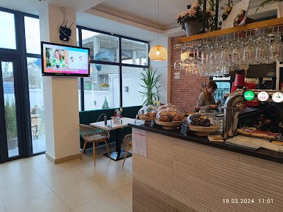 Cafeneaua la Blok Strada Victoriei 86