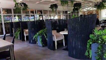 Casa Albă Adjud Str. Republicii 19A