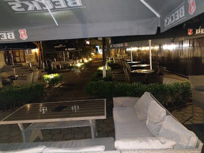 El Passo Cafenea Grădină de Vară Bulevardul Mihai Eminescu 71