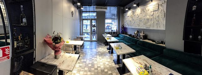 FOOD SHOP Strada Antonius Caracalla 25