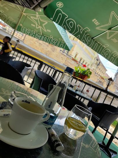 Flora Cafe Piața Cuza Vodă 15