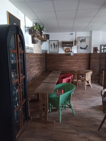 Halfway Cafe Strada Gării 16