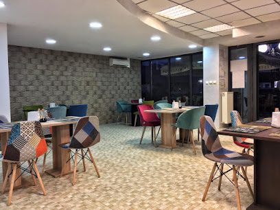 Ianis Place Strada Victoriei 5