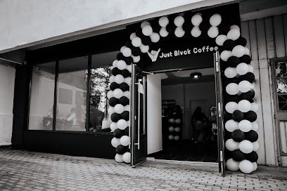 Just Blvck Coffee Râmnicu Sărat Strada Primăverii