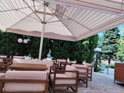Kafeteque Garden Strada Arhimandrit Marchian 5