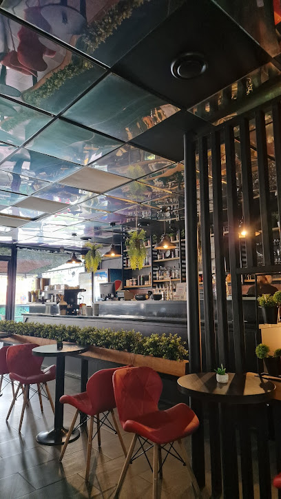 Kyut Social Musetti Caffe Calea Călărașilor 26