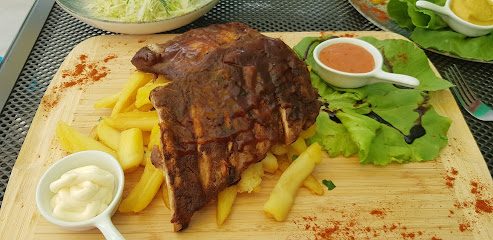 La Bogdan Restaurant & Grill Strada Poarta Luncii 142a