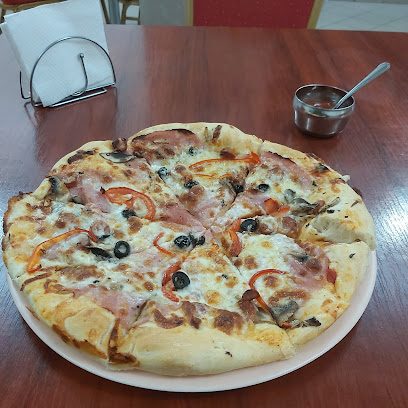 La Luca ( Pizza ) Strada Republicii 62