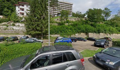La trei brazi Strada Mihai Eminescu 1