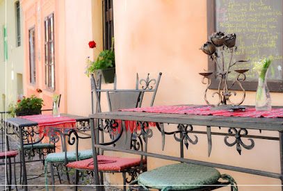 Medieval Cafe Restaurant Strada Cositorarilor 10