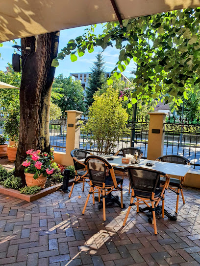 Old City Garden Calea lui Traian 120