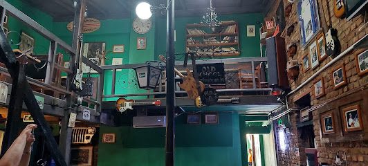 Old School Pub Strada Tudor Vladimirescu 2
