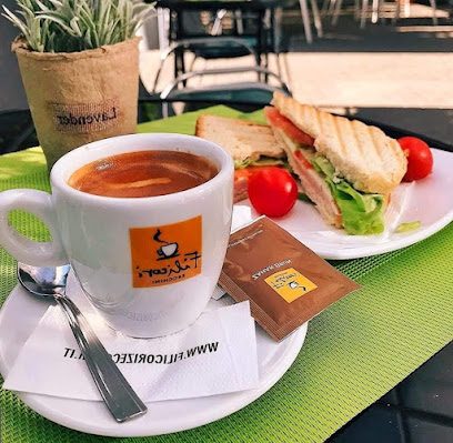 Oliv Cafe Strada Milcov 98