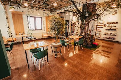Palo Santo Shop Bar & Coffee Hub Strada Bistriței 8