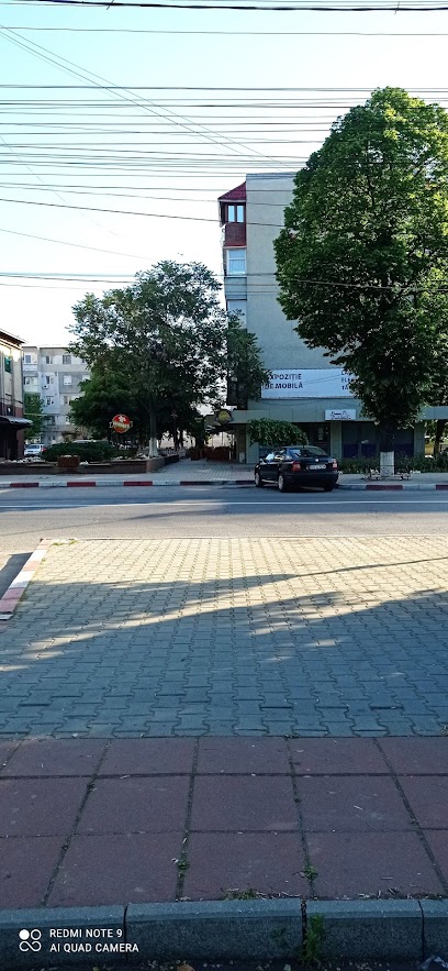 Pizza 'La Colț' Strada Şerban Cioculescu 5