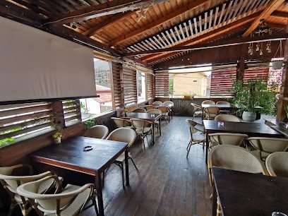 Pizzeria Es Class Strada Gheorghe Doja 4