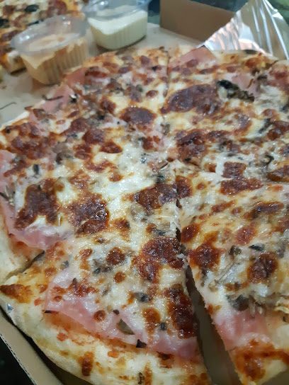 Pizzeria Mona Strada Smârdan 2
