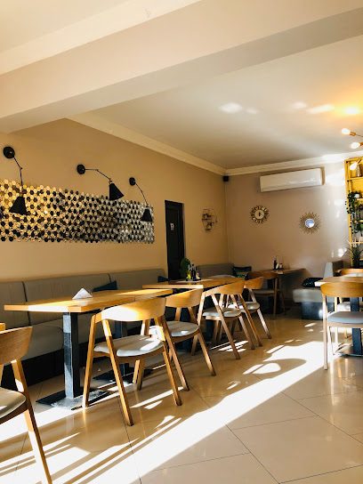Pizzeria Paparazzi Beclean 425100