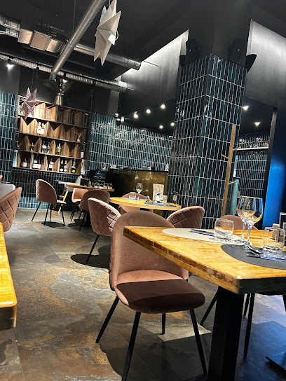 Platz Dining Via Costa Strada Mihai Eminescu 3