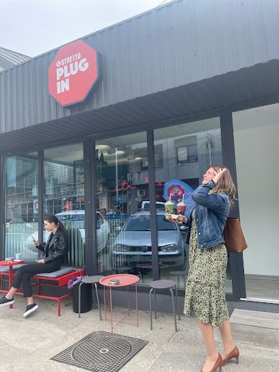 Plug In Coffee - Ploiesti Strada Mihail Kogălniceanu 2