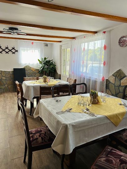 Punct gastronomic Local - Casa Oancea Strada Republicii 178