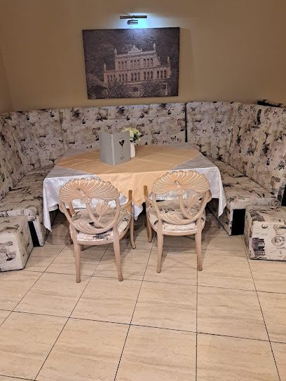 RESTAURANT TATA SI FIUL Strada Cernei
