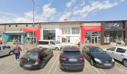 Red Cafe M75C+VQ