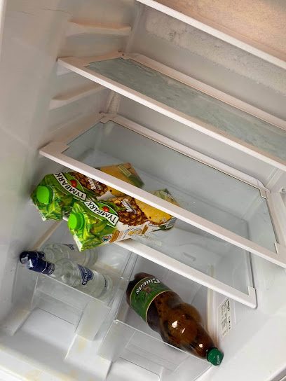 Resedinta Mario Strada Bradului 2