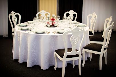 Restaurant Black & White Baicoi Strada George Coșbuc nr 1
