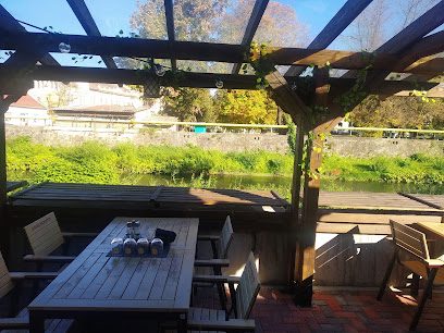 Restaurant Curtea Veche Strada Cernei 2
