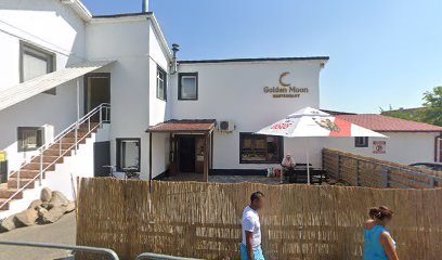 Restaurant GoldenMoon Strada Apelor