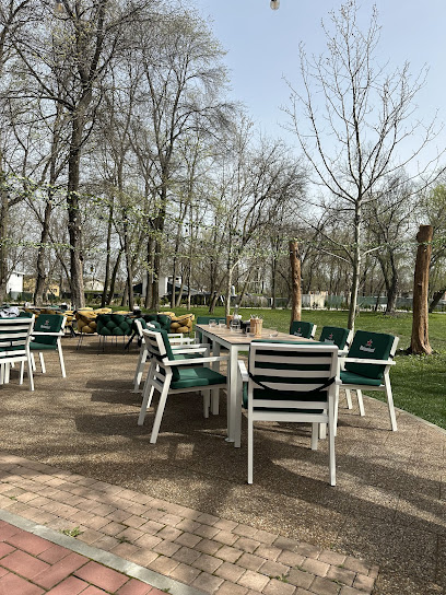 Restaurant Green City Strada Regina Maria