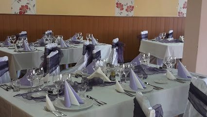 Restaurant Mărul Roșu Piața 1 Decembrie 1918