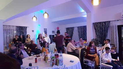 Restaurant Mezza Luna - Rm. Valcea Strada Ostroveni 99A