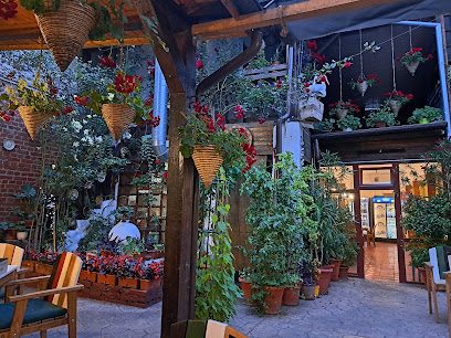 Roata Bistro Strada Alexandru Ioan Cuza 8