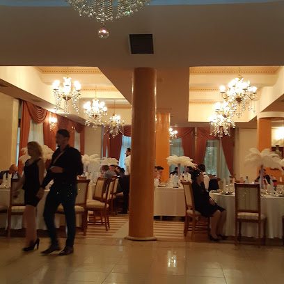 Royal AleeaŢesătorilor 11