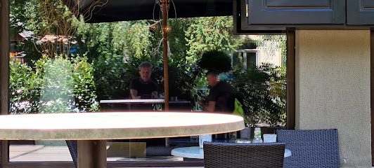 SOHO SOCIAL CLUB Strada Simion Bărnuţiu 1