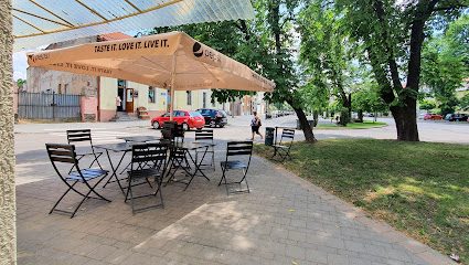 Safari Fast Food Strada 1 Decembrie 1918 55